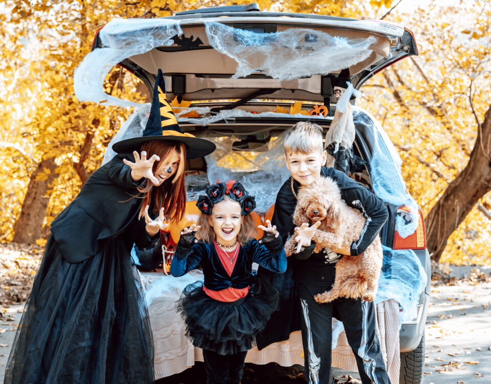 how-to-decorate-your-car-for-halloween-trunk-or-treat-tips