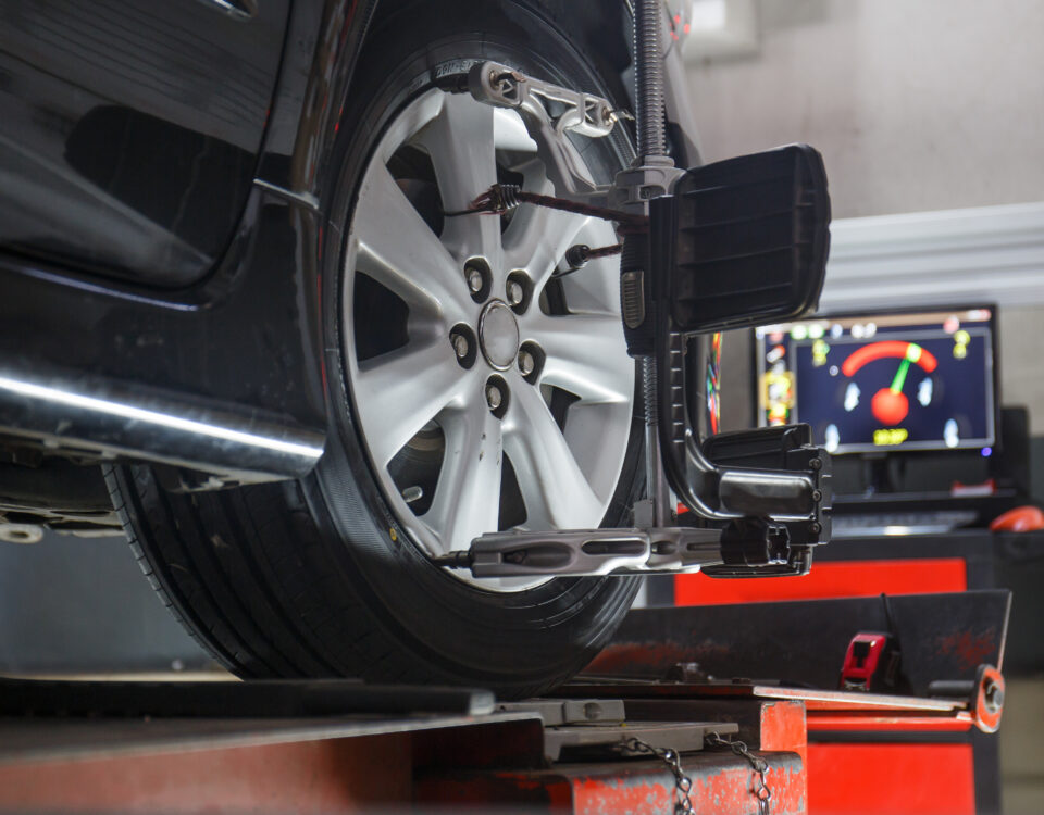 the-straight-truth-about-wheel-alignment-common-issues-and-remedies